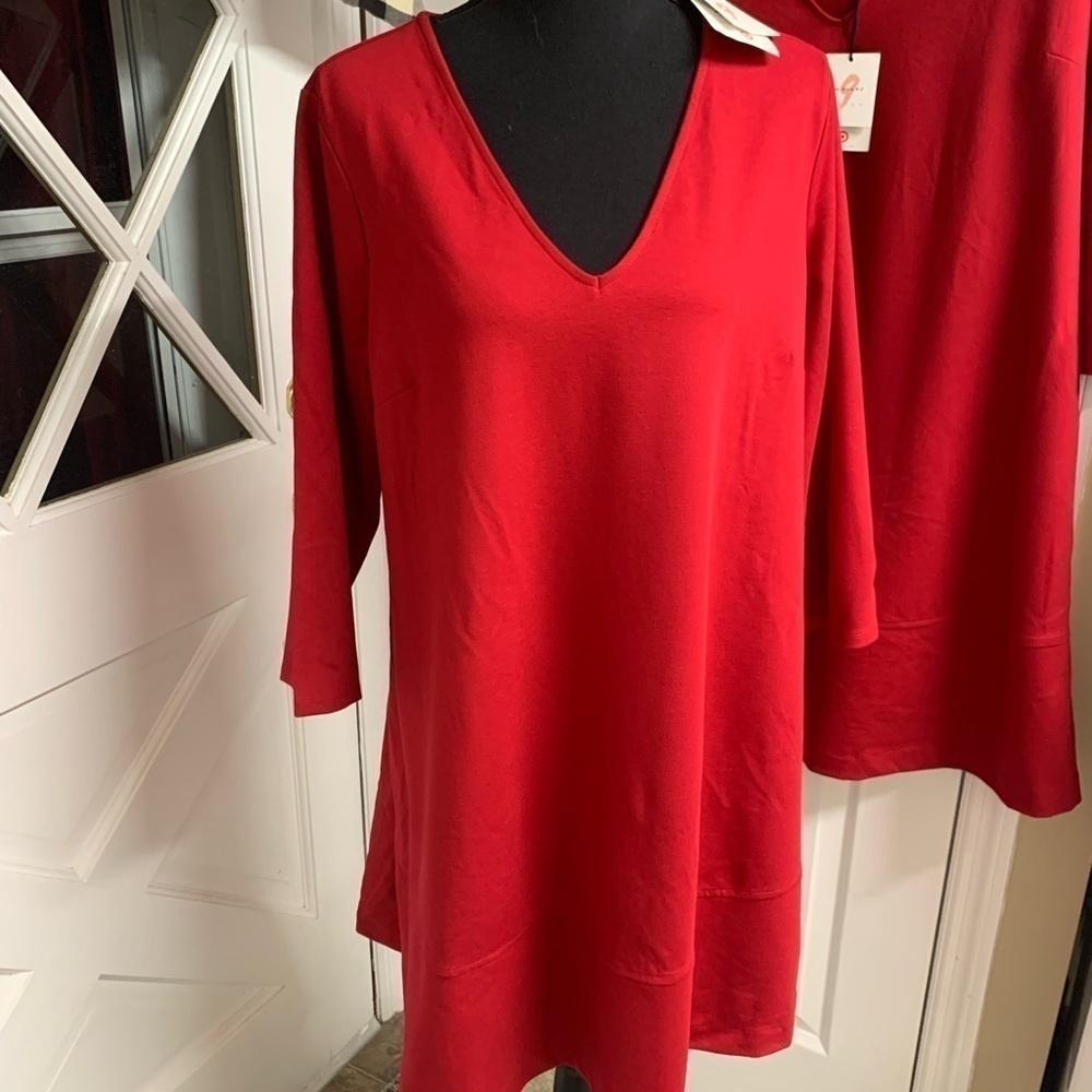 Valentines Red Maternity dress red v neck Hatch to the nines M great